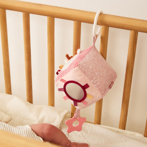 Brinquedo Sensorial para Bebé pendurado no berço
