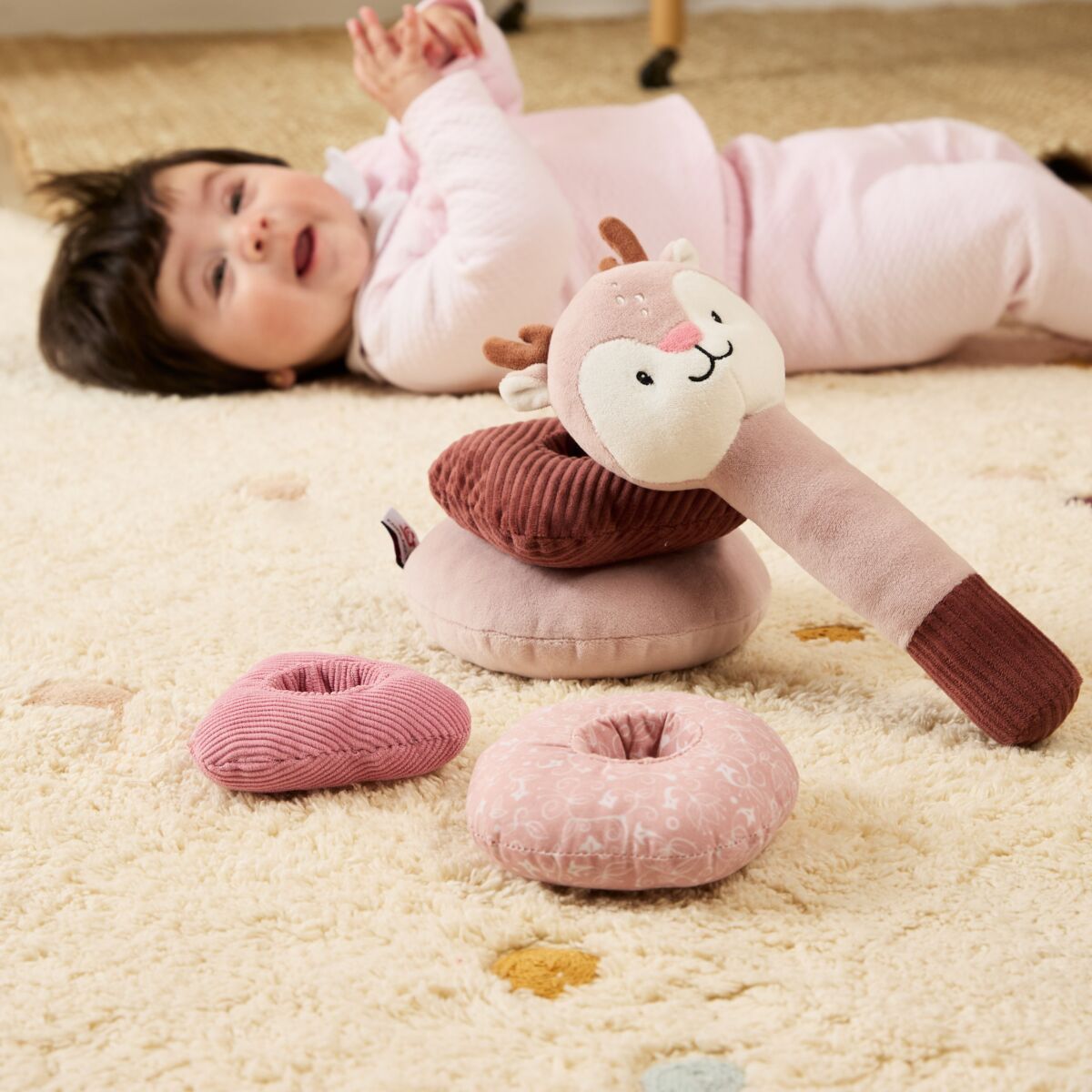 Anéis Empilháveis de Tecido com Chocalho