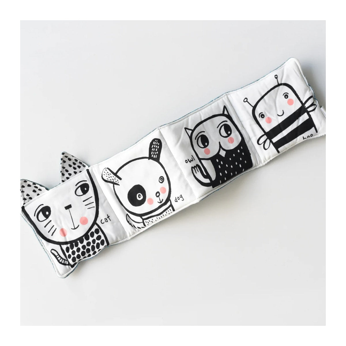 interior do livro de tecido para bebé - Animais do jardim