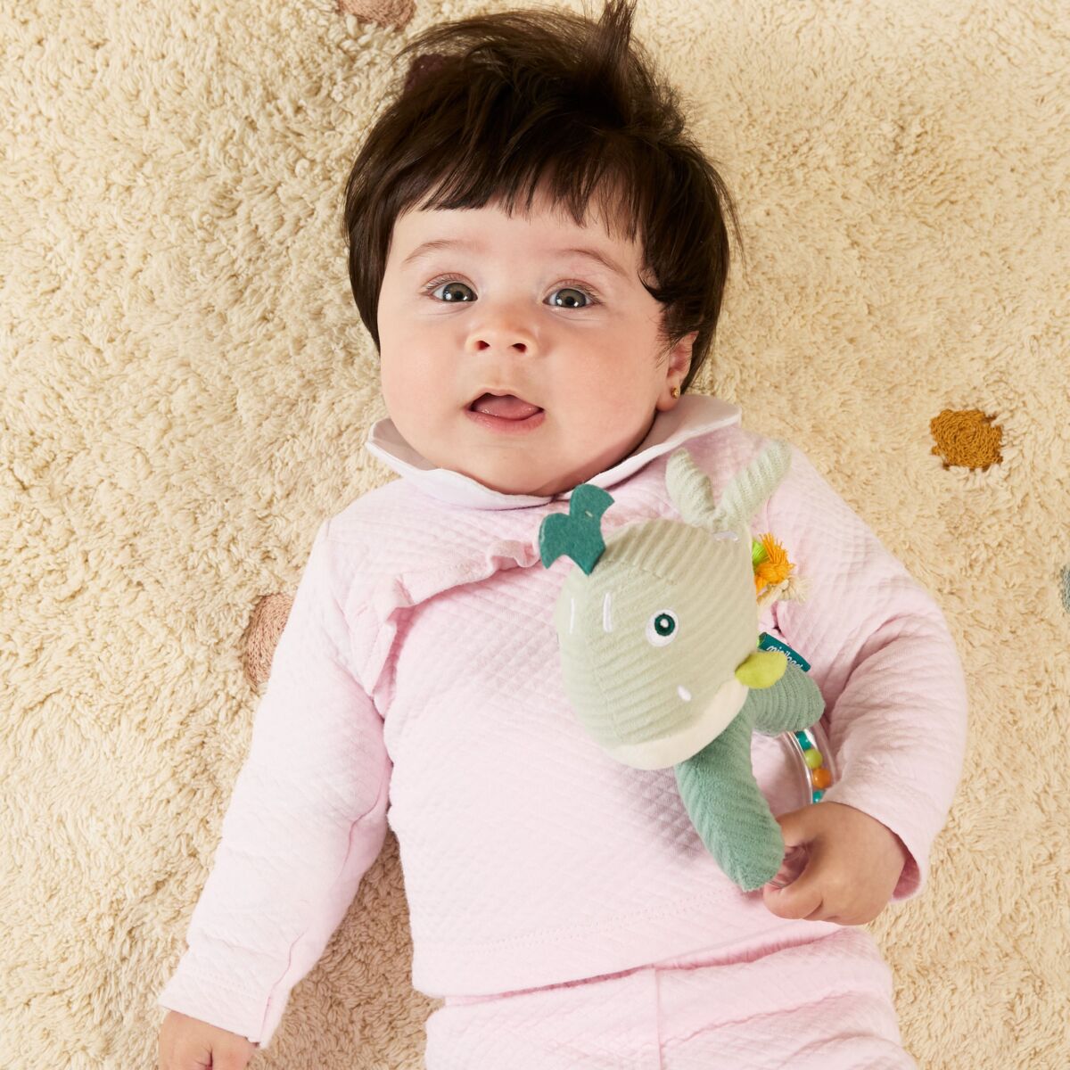 bebé com Chocalho incluído no Conjunto Presente Oceano Miniland 