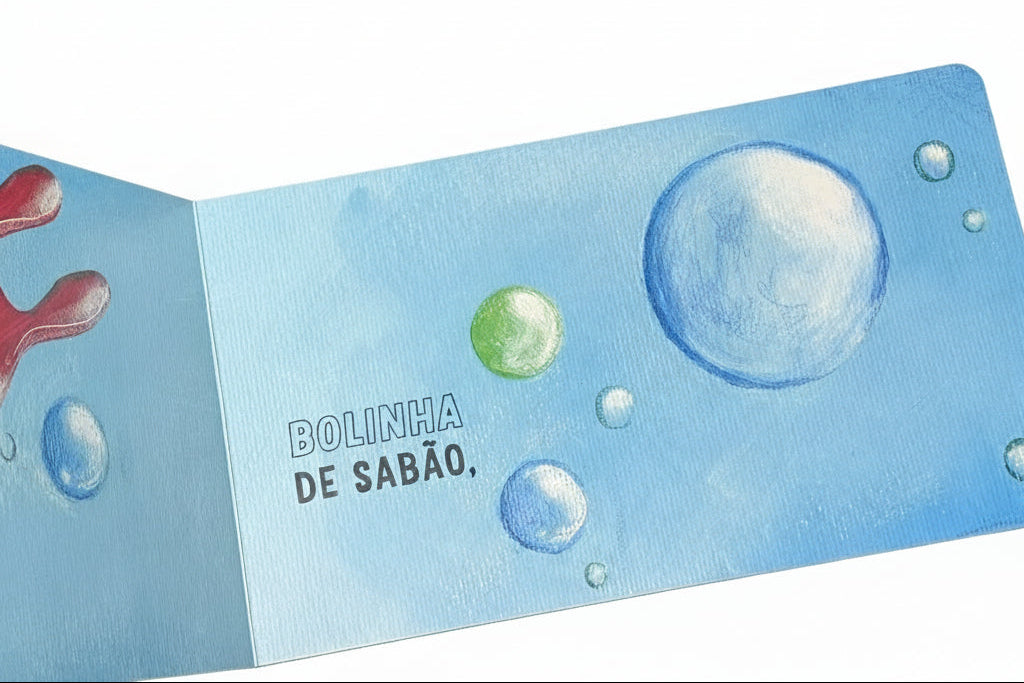 Interior do livro infantil "Bolinha de sabão" 