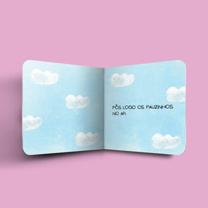 Exemplo do interior do livro com a lengalenga Tradicional para Bebés "Sr. Caracol"