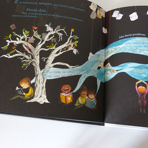 Interior do livro interativo infantil sobre imaginação e criatividade "Ilumina" 