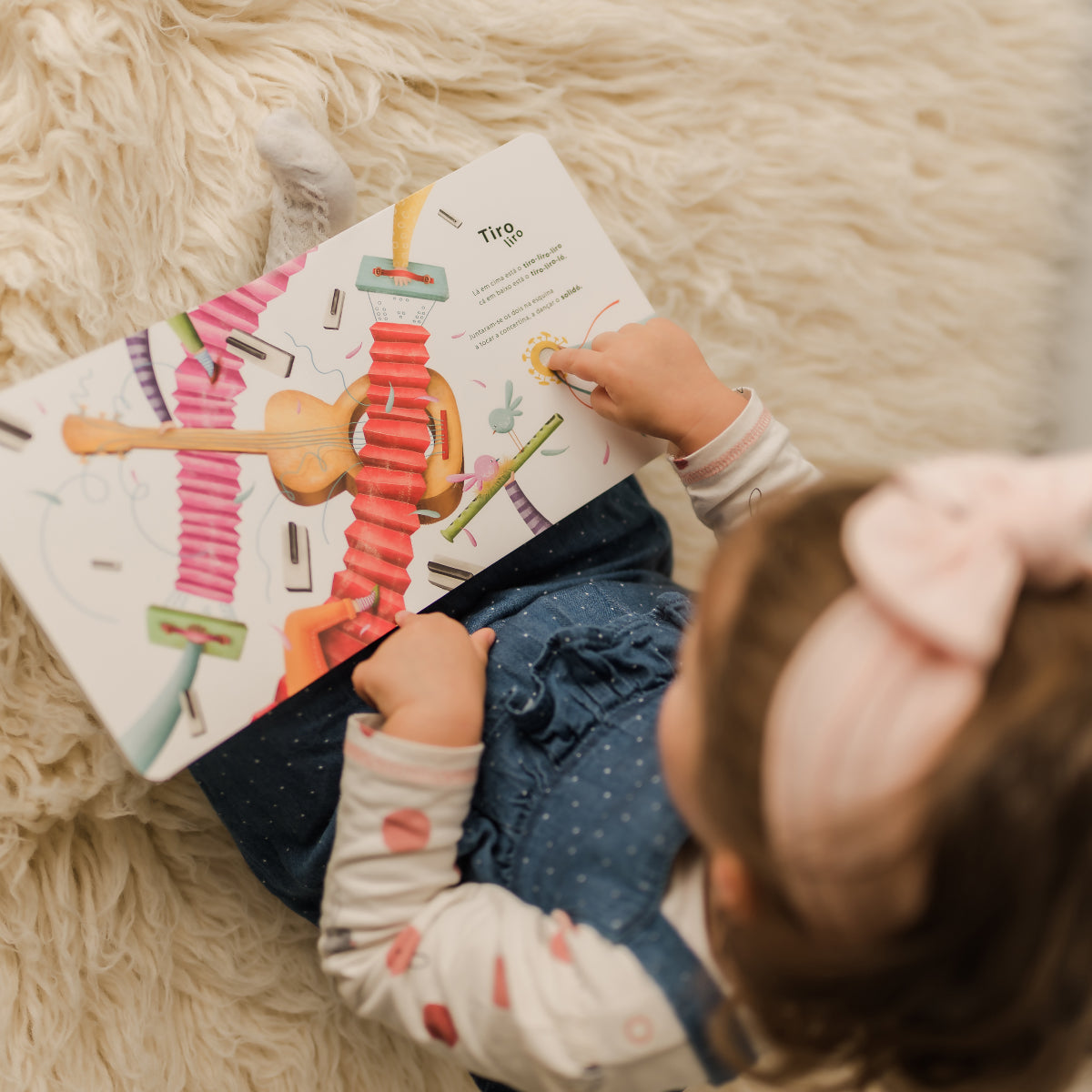 musica "tiro liro" no livro Musical Infantil com Canções Tradicionais Portuguesas "Giroflé" 