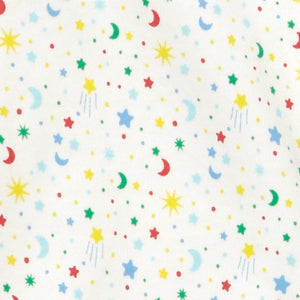 pormenores da Musselina/Swaddle para bebé de algodão orgânico com padrão de  Estrelas e luas da marca Piccalilly